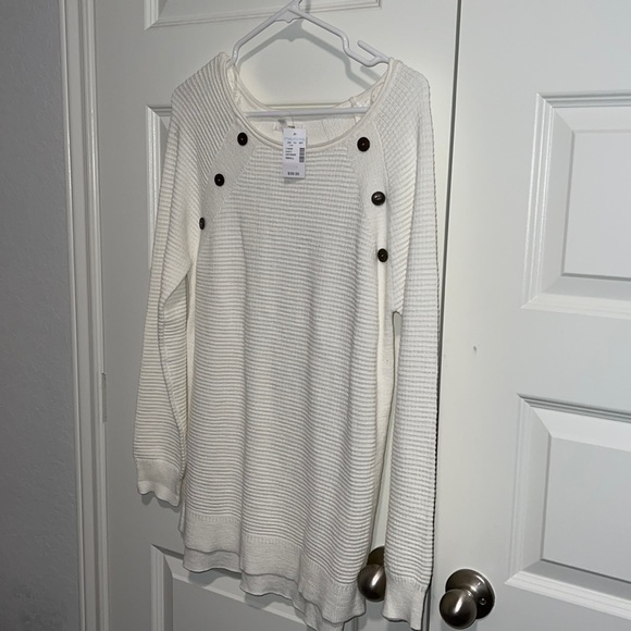 SIZE SMALL - Picture 1 of 8